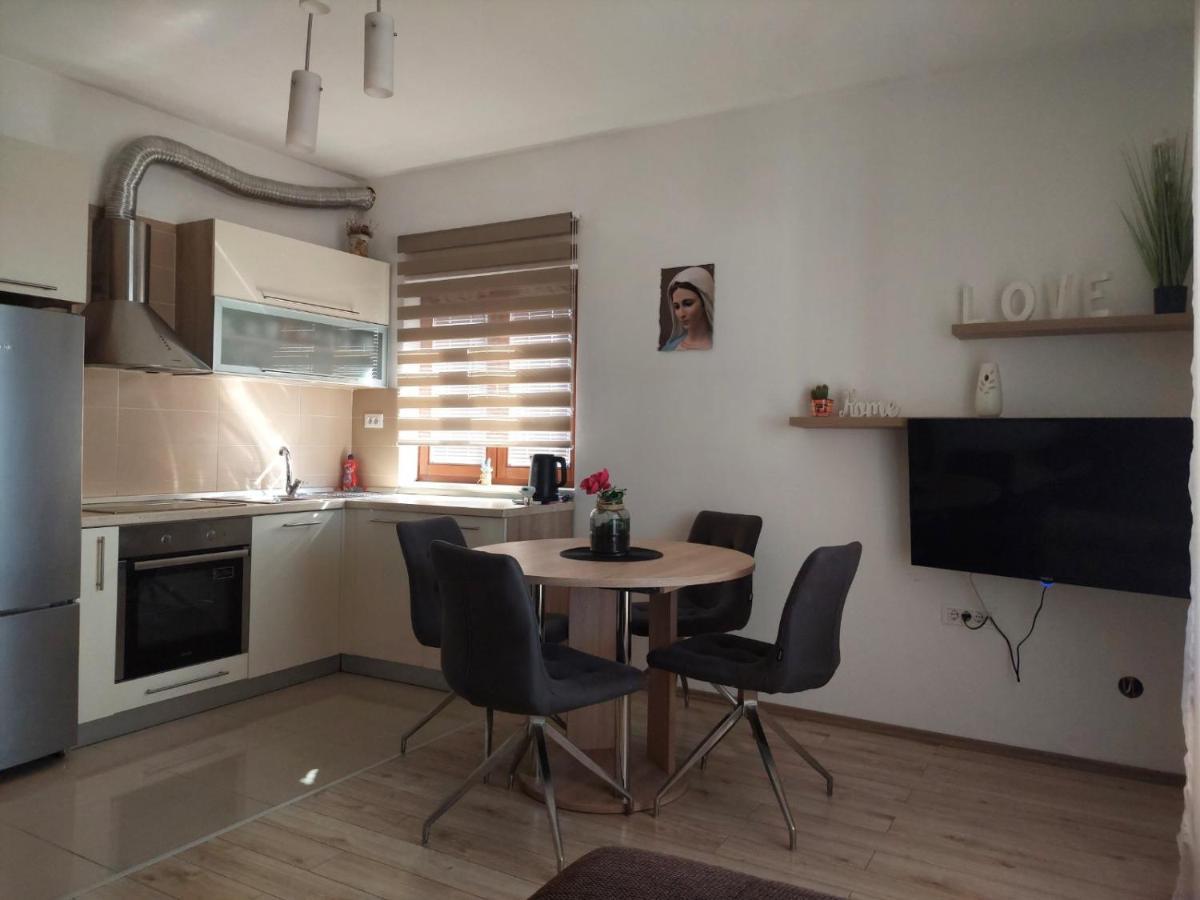 Apartments Stipe 비오그라드나모루 외부 사진